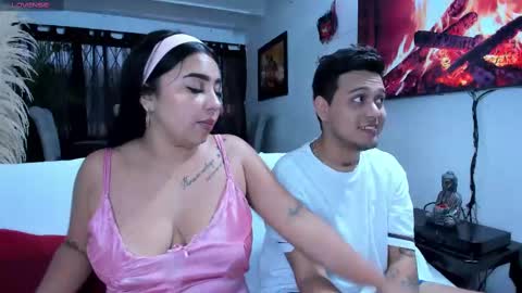 Snapshot of sisiandsam chatting on February 28, 1:58 pm SISI AND SAM online show from February 28, 1:58 pm