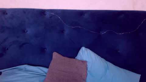 sisifire online show from March 10, 2:48 pm