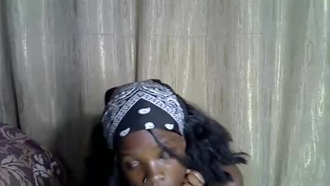 shannie online show from November 8, 7:12 pm