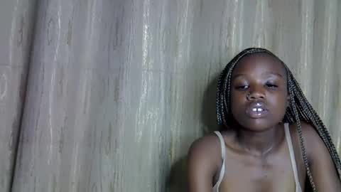 shannie online show from November 16, 6:35 pm