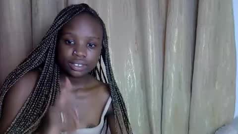 shannie online show from December 5, 12:58 pm