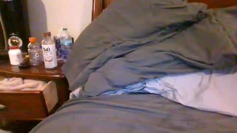 Snapshot of sissyandi38 chatting on February 24, 1:14 am wants to suck cock online show from February 24, 1:14 am