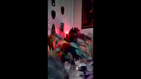 Snapshot of sissybitchzoey chatting on March 1, 10:17 am sissybitchzoey online show from March 1, 10:17 am