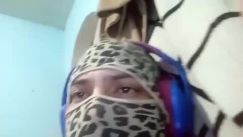 Snapshot of sissycrossdrese chatting on February 13, 2:09 pm sissycrossdrese online show from February 13, 2:09 pm