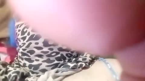 Snapshot of sissycrossdrese chatting on February 14, 1:18 pm sissycrossdrese online show from February 14, 1:18 pm