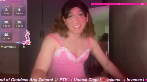Snapshot of sissymaddieee chatting on May 27, 11:35 pm sissymaddieee online show from May 27, 11:35 pm