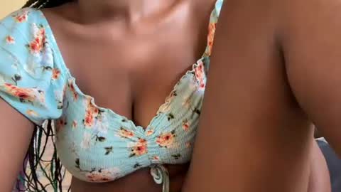 Snapshot of siswet9_ chatting on February 13, 5:05 am siswet online show from February 13, 5:05 am