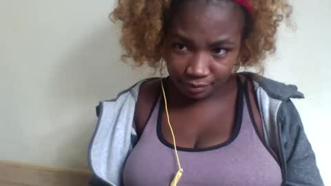 sisyh697532 online show from June 7, 7:17 pm