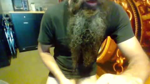 Snapshot of sitonmybeardxxx chatting on July 8, 12:26 am sitonmybeardxxx online show from July 8, 12:26 am