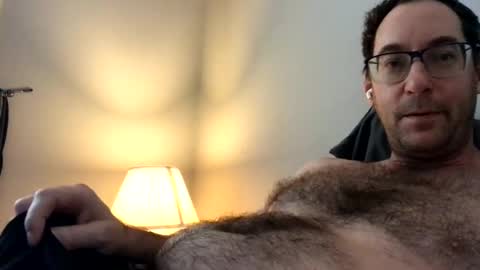 sixfootseven online show from December 6, 8:29 pm