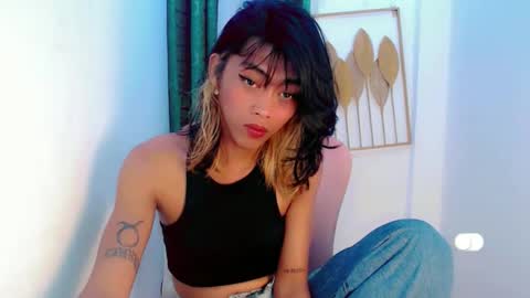 Snapshot of sizka_ford chatting on October 16, 10:22 pm Sizka online show from October 16, 10:22 pm