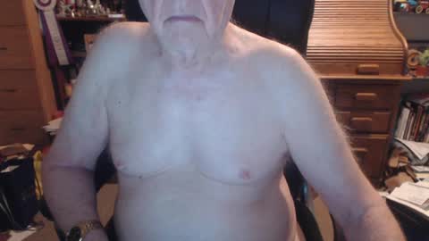 sjbottomboi online show from July 7, 5:21 am