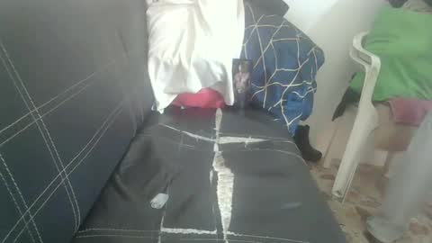 Snapshot of skanky_little_dolls chatting on September 10, 10:10 pm skanky_little_dolls online show from September 10, 10:10 pm