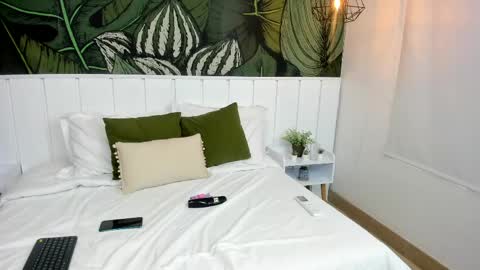 skarletkiss_ online show from April 25, 6:49 pm