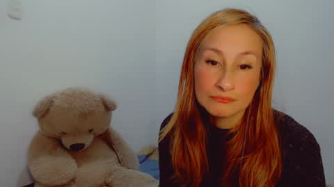 Snapshot of skarlett2072 chatting on December 9, 11:45 pm Arlett online show from December 9, 11:45 pm