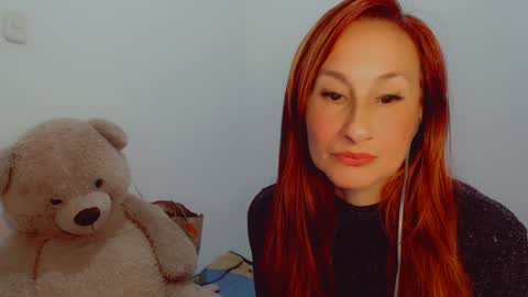 Snapshot of skarlett2072 chatting on January 14, 11:31 am Arlett online show from January 14, 11:31 am