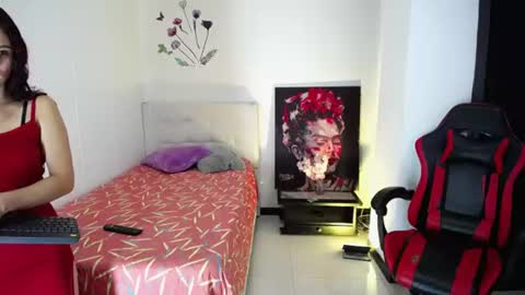 Scarlet online show from June 18, 1:28 am