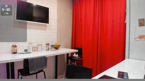 Snapshot of skarlettforeve chatting on February 12, 7:55 am skarlett online show from February 12, 7:55 am