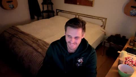 skatejocke online show from February 25, 7:56 pm