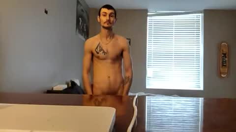 skaterpunk_1992 online show from February 1, 3:43 pm