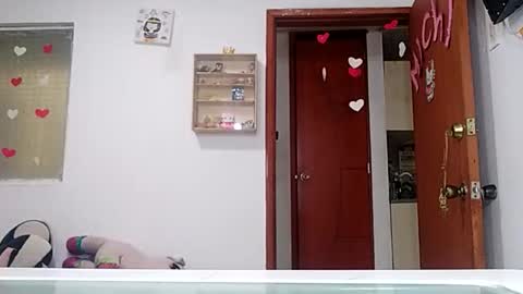 skay0 online show from April 15, 8:31 pm