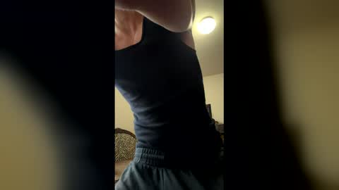 Snapshot of skeettlez chatting on May 17, 12:56 pm Skeetz420 online show from May 17, 12:56 pm