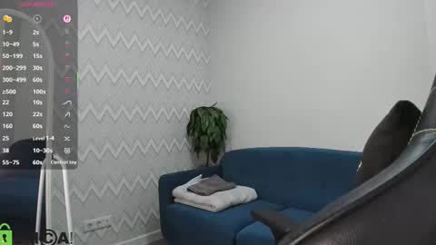 Alice GMT 2 Mon Tues Thur Fri Sun  0300am-0900am  online show from October 26, 1:22 am