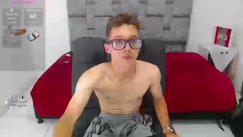 skinny_bigcock20 online show from March 19, 1:42 am