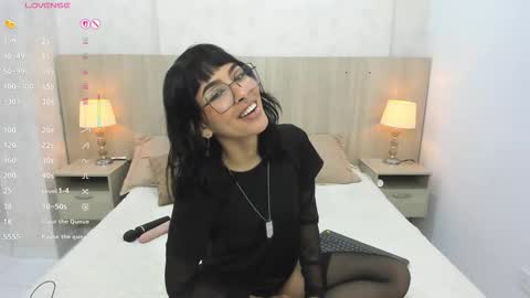 Emily Rojas online show from January 13, 7:41 pm