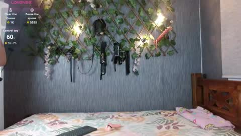 Snapshot of skinny_hot_girls_hard chatting on May 3, 1:44 am skinny_hot_girls_hard online show from May 3, 1:44 am