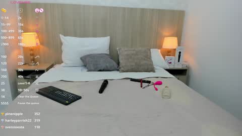 lilly online show from December 15, 10:37 pm