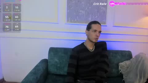 Snapshot of skinny_mac_ chatting on June 18, 1:37 pm Mac online show from June 18, 1:37 pm