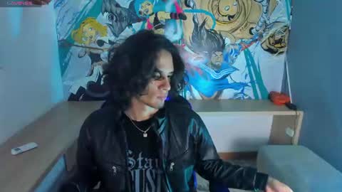 Snapshot of skinny_mac_ chatting on July 1, 8:19 pm Mac online show from July 1, 8:19 pm