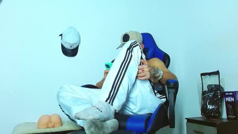 skinny marked online show from January 9, 12:25 am