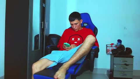 skinny marked online show from February 8, 11:24 pm