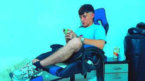 skinny marked online show from October 25, 12:40 am