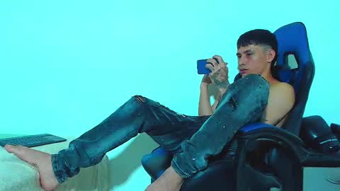 skinny marked online show from November 22, 4:00 am