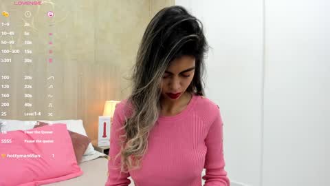 Noa online show from January 5, 11:37 am