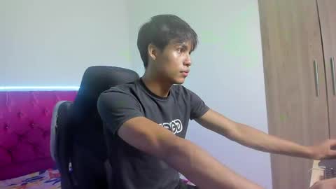 sam online show from April 29, 3:54 am