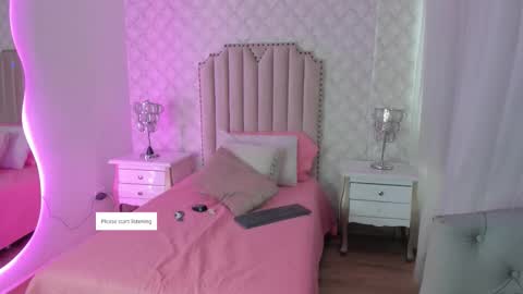 SkinnyGirl online show from February 18, 6:48 pm