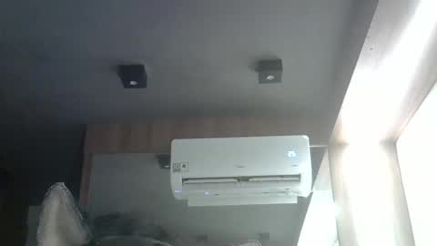 skinnykittencam online show from February 17, 4:35 pm