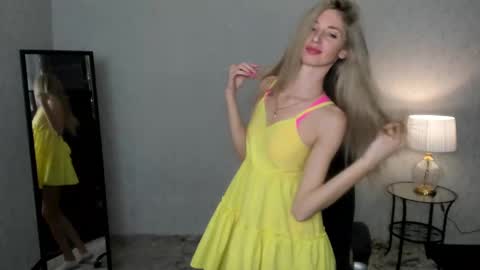 Skinnyladyy online show from January 29, 2:09 am