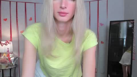 Skinnyladyy online show from February 22, 2:06 am