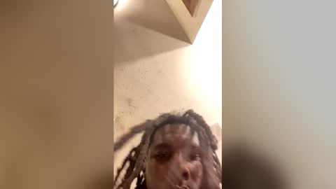 skinnypackk online show from April 19, 12:37 pm