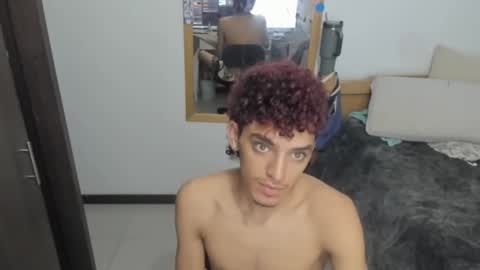 skinnypipe15 online show from November 16, 5:13 am