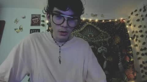 skiny_dann online show from April 28, 2:21 am