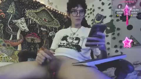 skiny_dann online show from May 18, 3:35 am