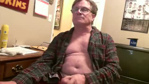 skn1960e online show from December 2, 4:31 am