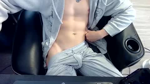 skrogdog online show from May 26, 2:57 pm