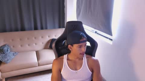 Liam Vokov online show from August 8, 2:08 pm